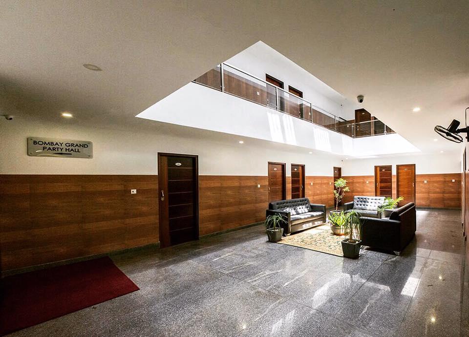 Hotel Bombay Residency--Bombay Lucky Restaurant Mangalore Ngoại thất bức ảnh